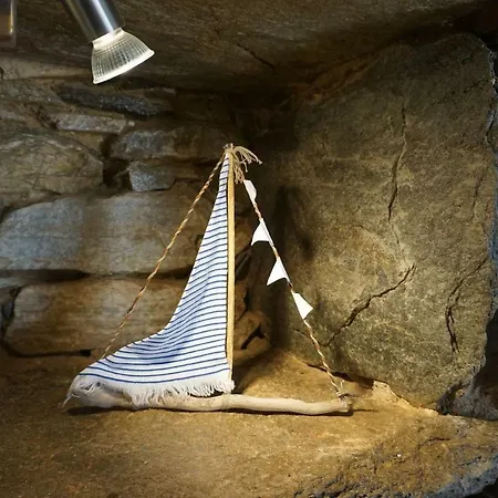 Next To The Bougainvillea! Holiday home