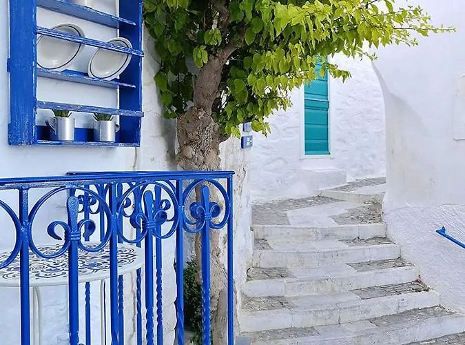 Next To The Bougainvillea! בית נופש *